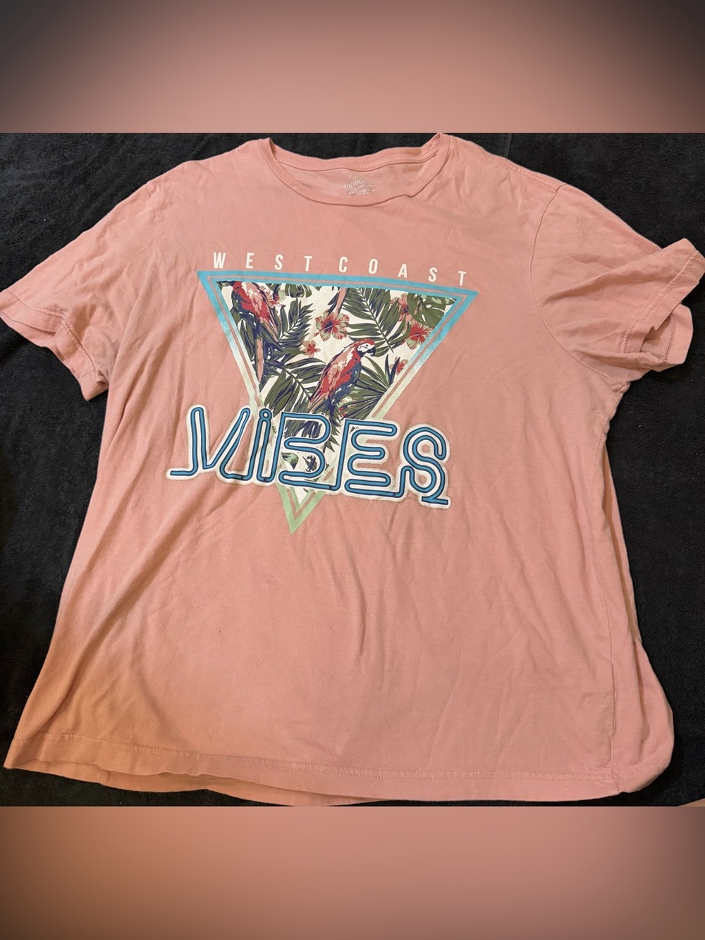 Women’s Graphic Tee - Pink